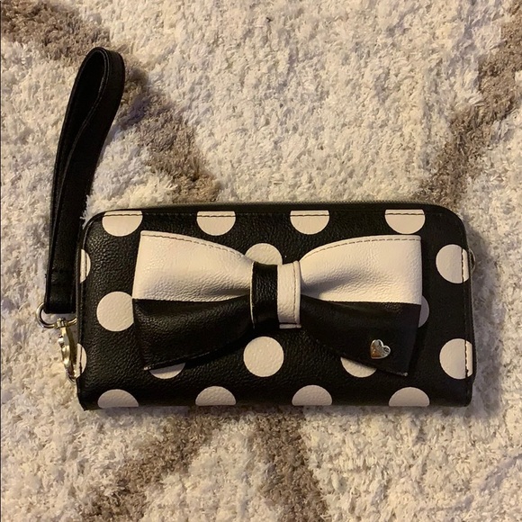 Betsey Johnson Handbags - Betsey Johnson Wallet